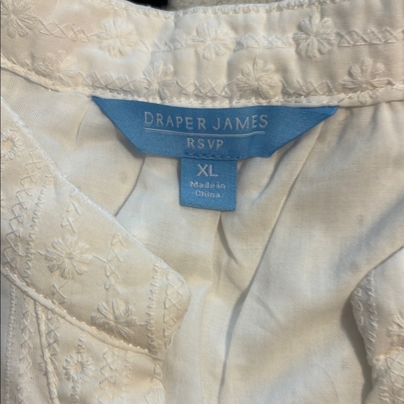 Draper James—White Eyelet Women’s Top - Picture 3 of 3